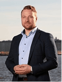 Henri Ryhänen - Juristi | Varatuomari | Luvan saanut oikeudenkäyntiavustaja